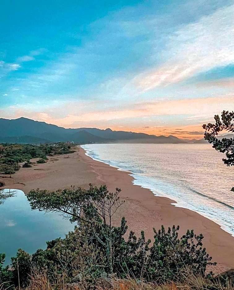 Kitnetes & Aptos Praia do Capricórnio