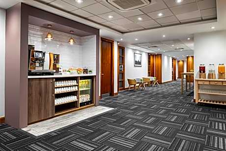 Holiday Inn High Wycombe M40 Jct.4 By IHG