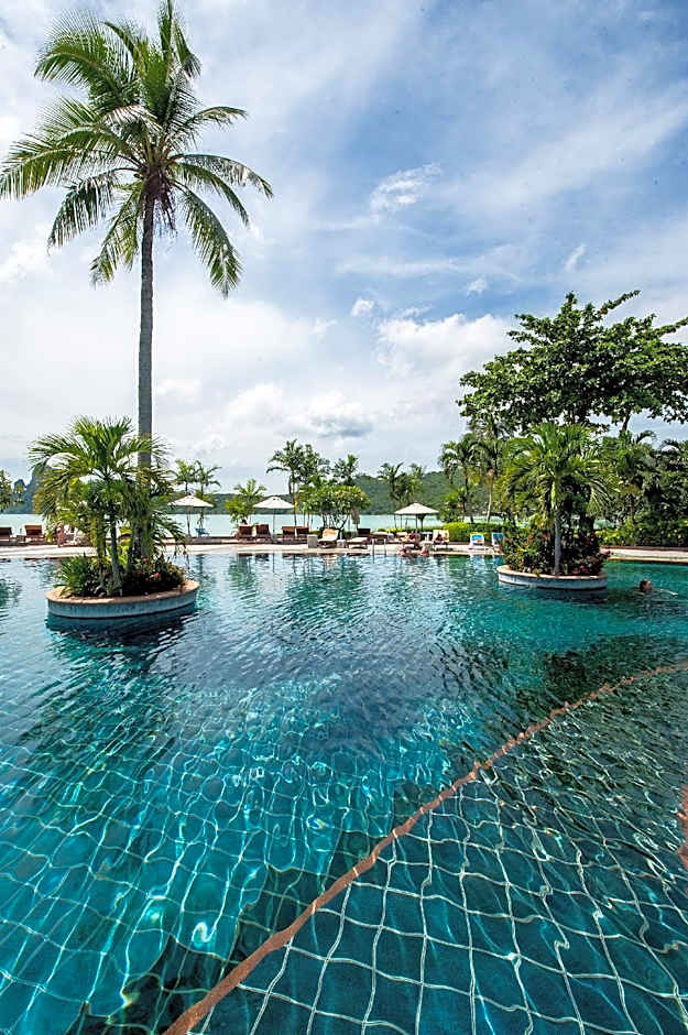 Phi Phi Island Cabana Hotel