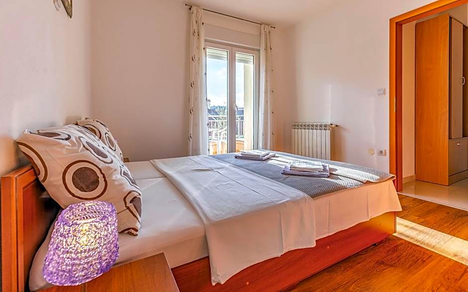 Istriensonne - Apartments Veruda mit Grillterrasse