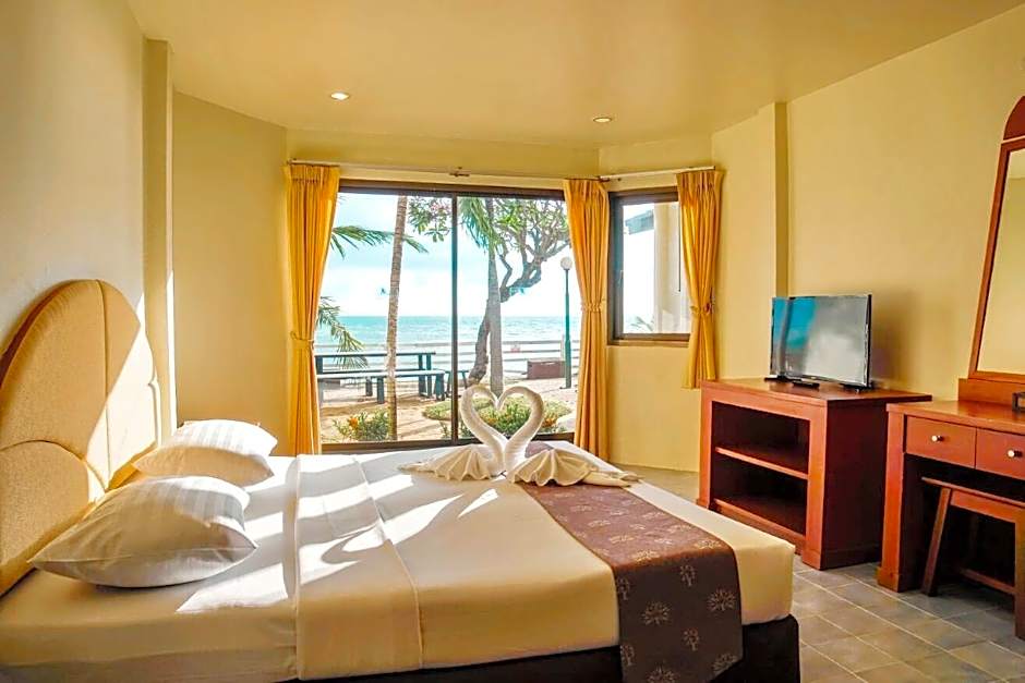 Photo 1 of 18 of Villa 3 Bedroom, Sea View