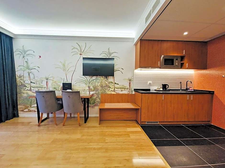 Chassé Hotel Residency