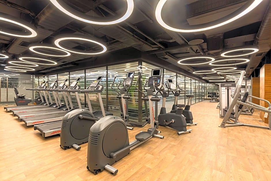 Golden Tulip Istanbul Bayrampasa