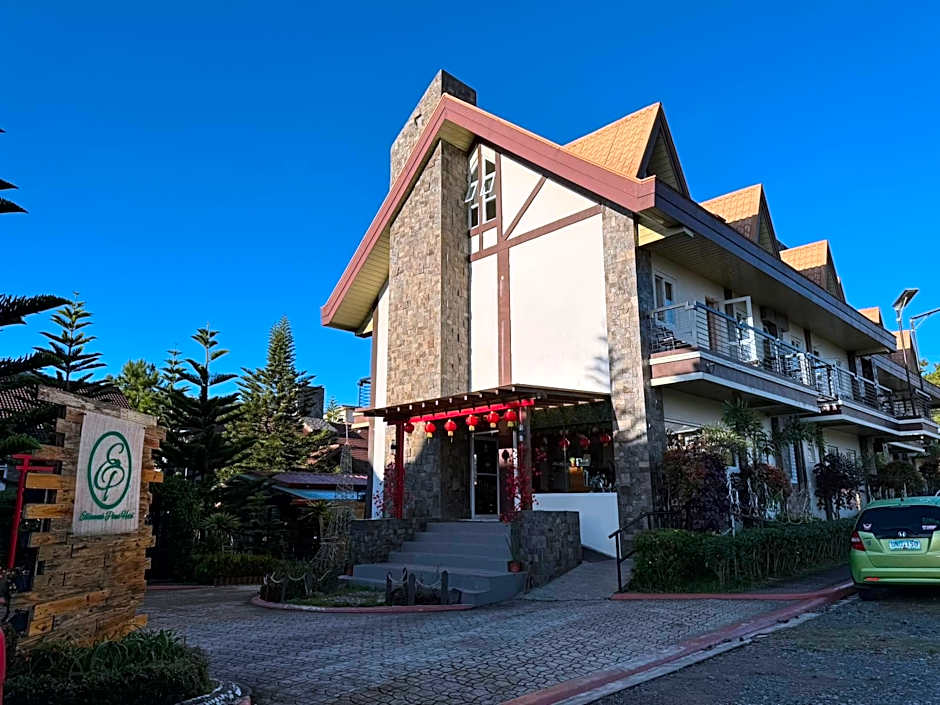 Elliannah Pines Hotel