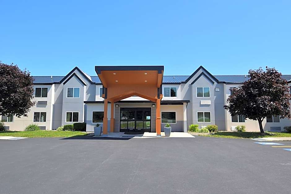 Quality Inn & Suites Watertown Fort Drum