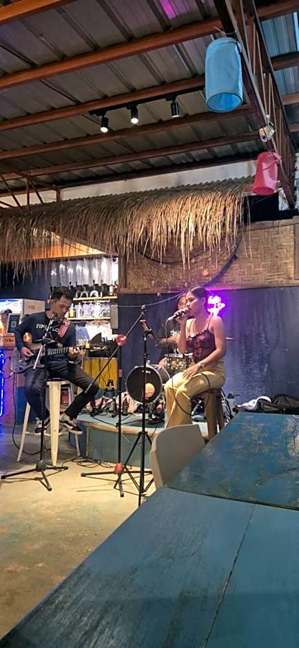 Camotes Hostel Resort