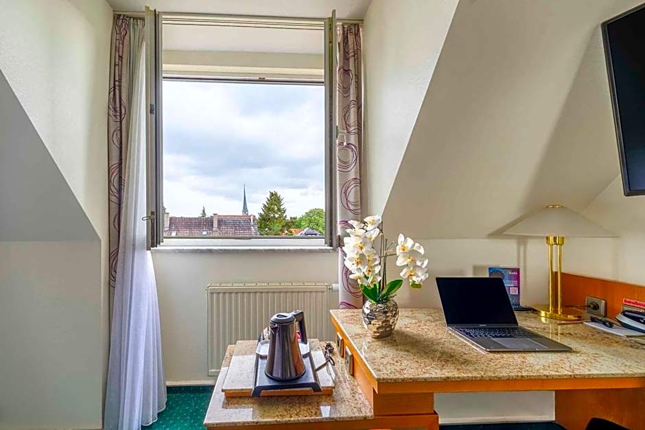 PLAZA Hotel Blankenburg Ditzingen, Sure Hotel Collection