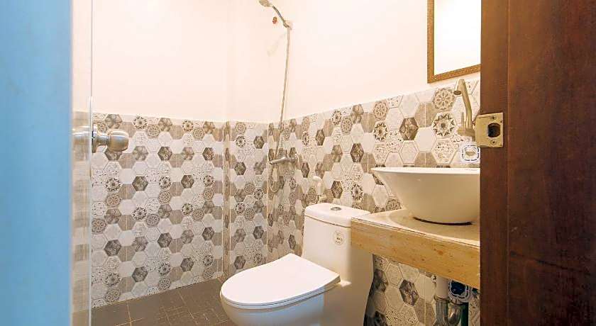 RedDoorz @ Mina's Place 2 Banez Ville Tacloban