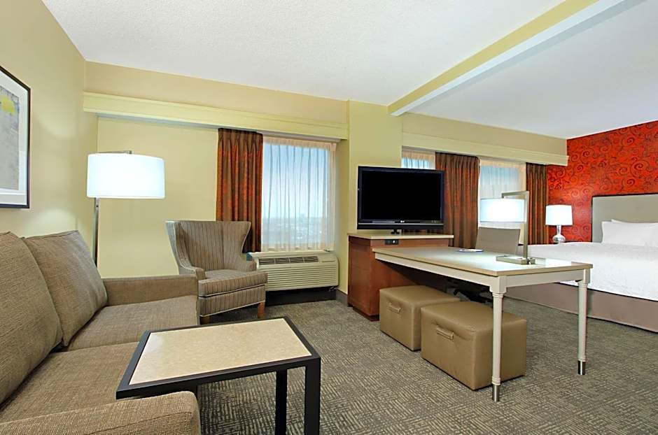Hampton Inn By Hilton & Suites Columbus-Downtown