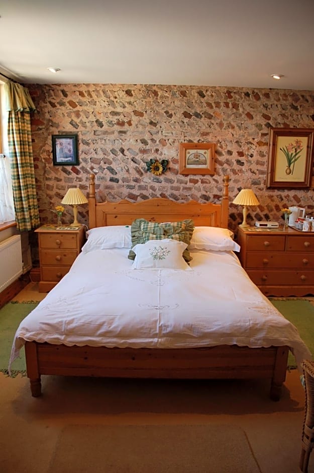 Clayton Wickham Farmhouse