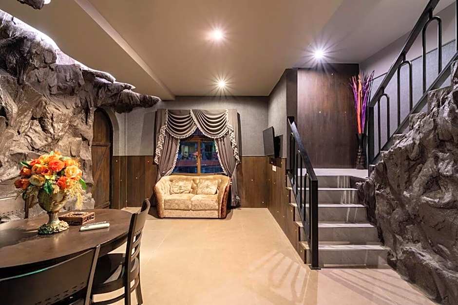 The Castle Pratumnak Hill Pattaya 6 Bedroom