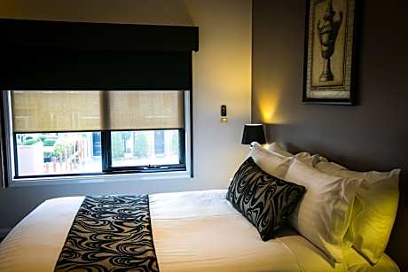 2 Bedroom Apartment - Min. 3 nights