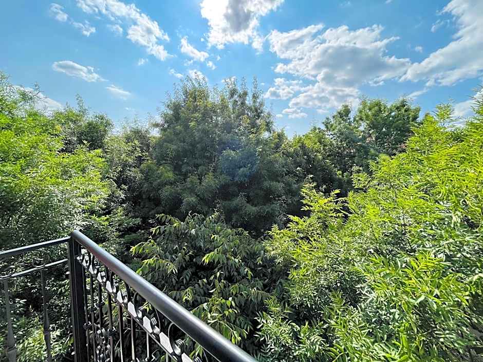 Apart-Hotels-Sofia, AHS