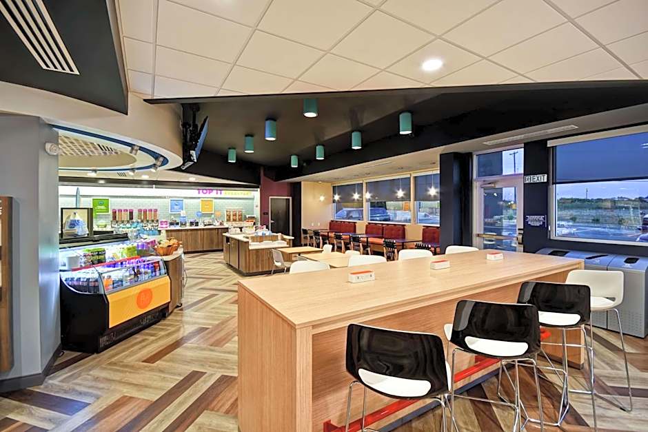 Tru by Hilton Fort Wayne, IN