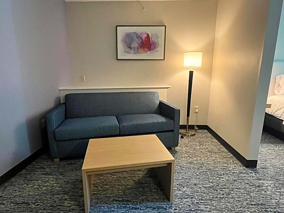 Tapa Hotel, Inn & Suites