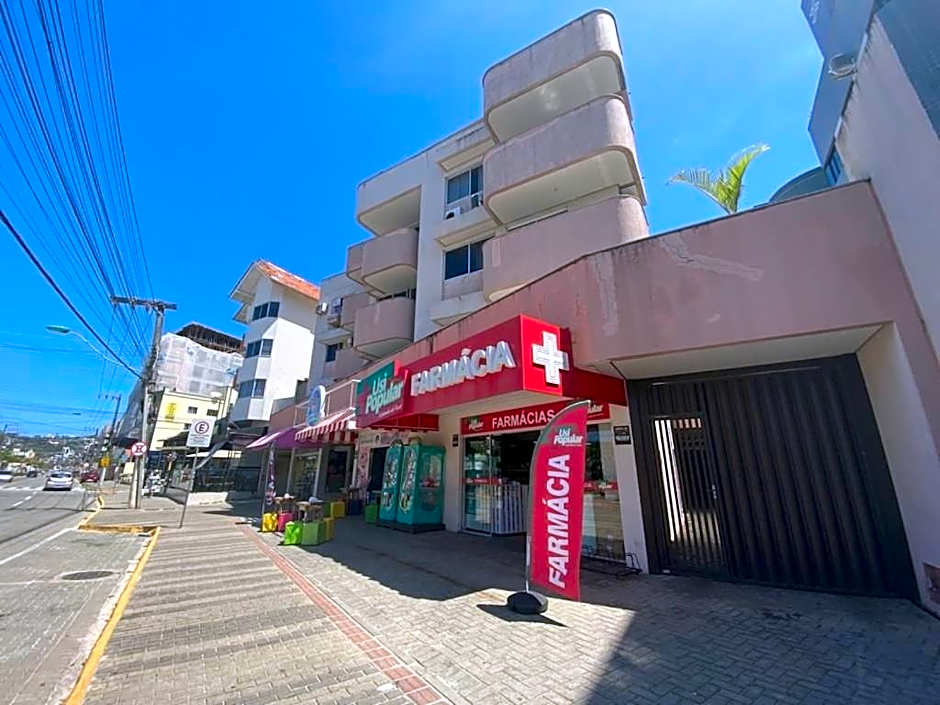 B914 - Apto 02 quartos para 7 pessoas perto do mar