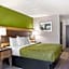 Quality Inn & Suites Delaware