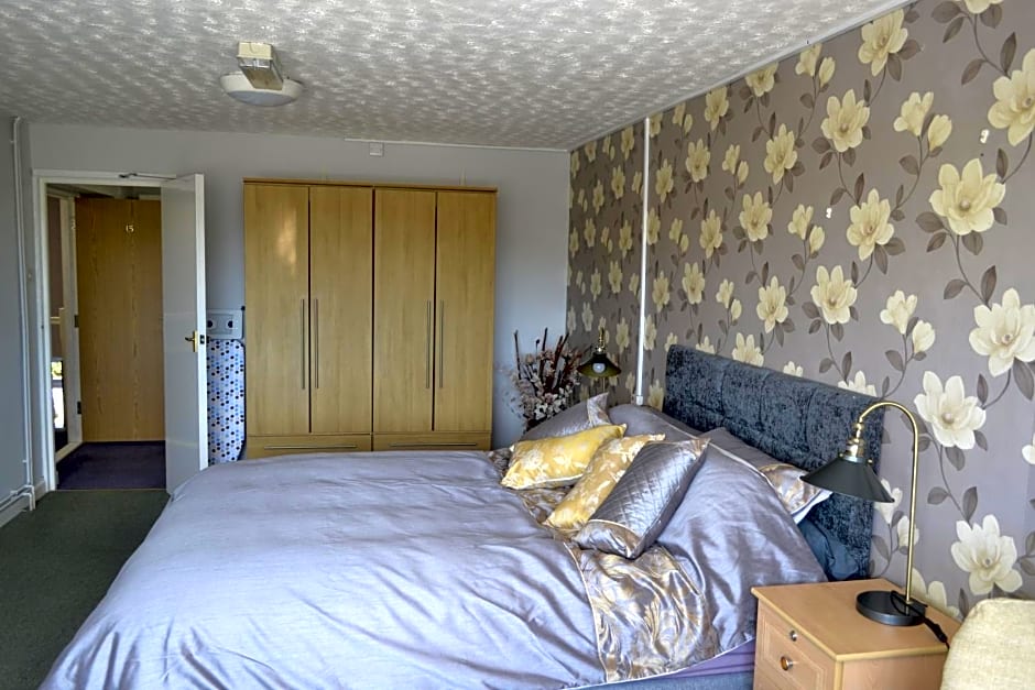 The Lawns Tea Room and B&B