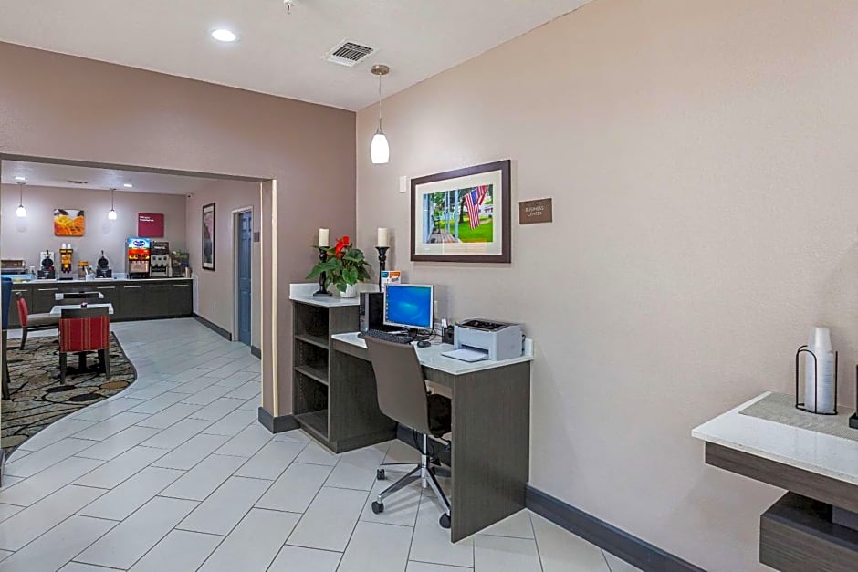 Comfort Suites Lewisville
