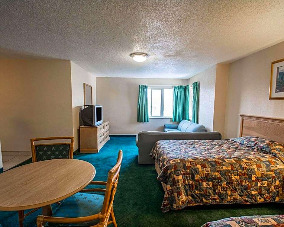 Photo 1 of 6 of Efficiency 2 Double Beds, Nonsmoking