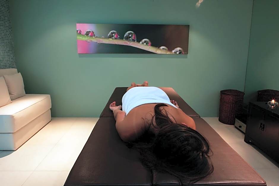 Madeira Regency Cliff- Adults Only