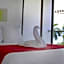 Ramada by Wyndham Acapulco Hotel & Suites