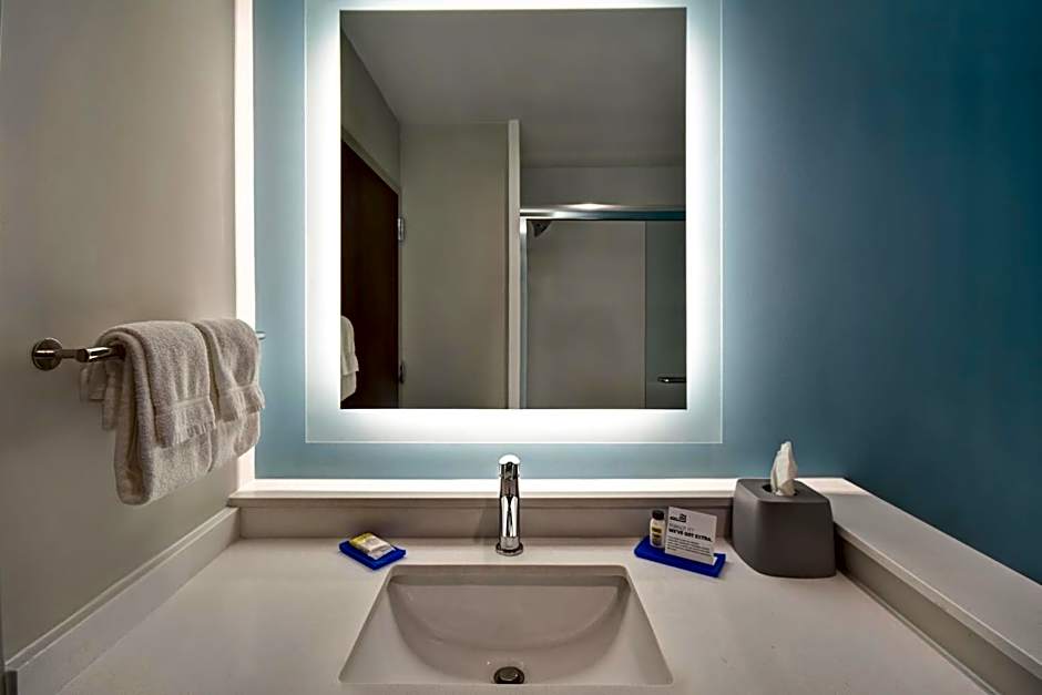 Holiday Inn Express And Suites Galveston Beach By IHG