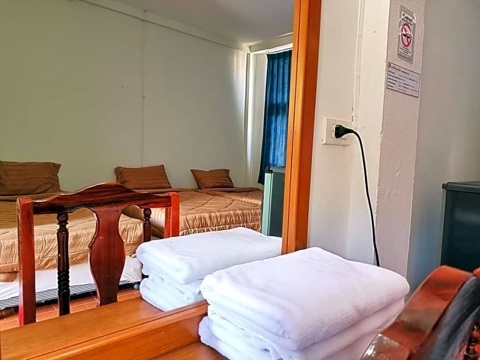 Piyaporn Hill Paradise Hotel