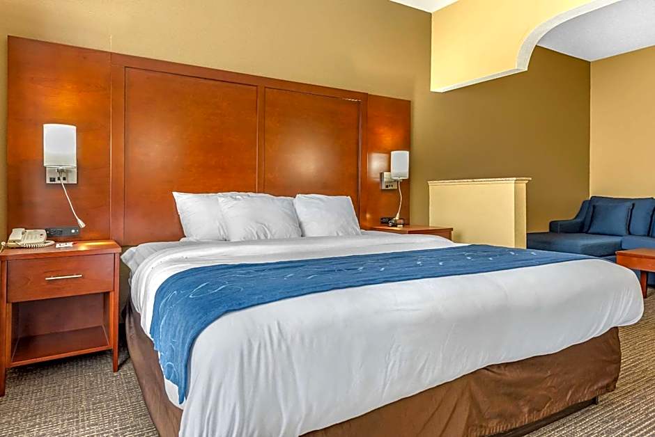 Comfort Suites Findlay I-75 near Sports Complex