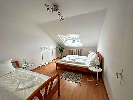 Two Bedroom Penthouse with Bathtub