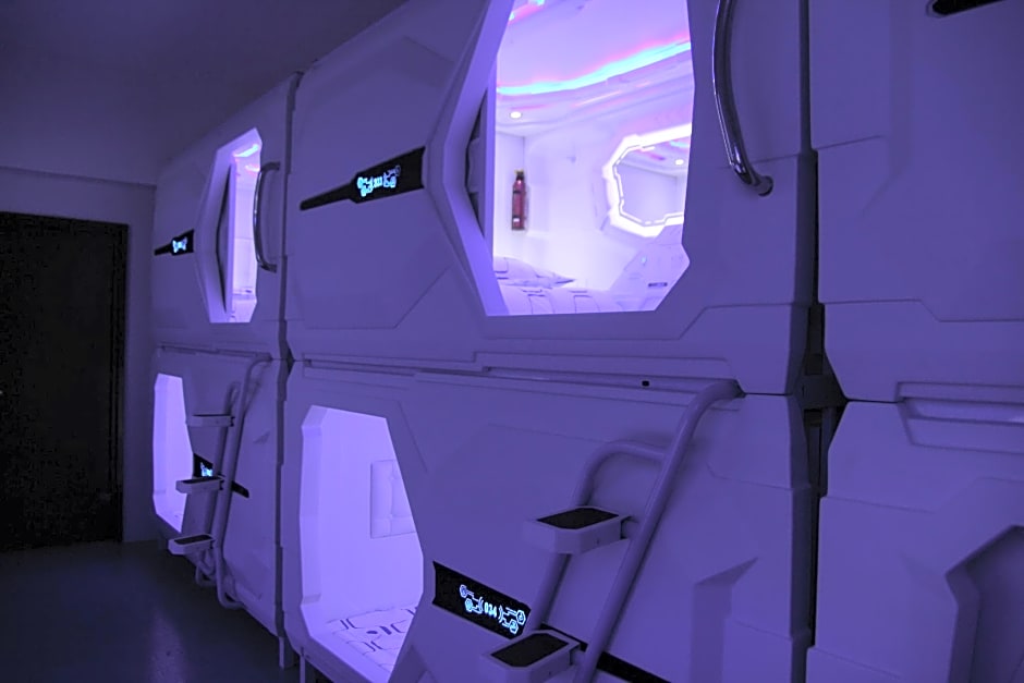 Space Cap Hotel