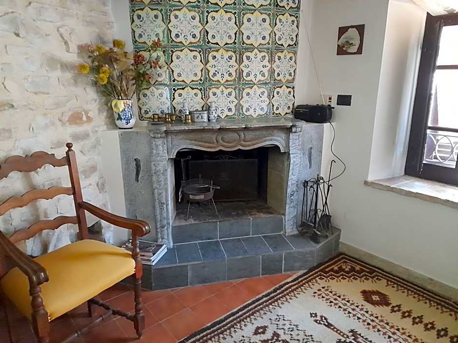 Castello Di Giomici