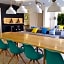 Topcity Hostel & Suites