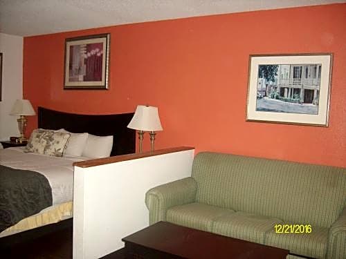 Charleston Grand Hotel – North Charleston, SC