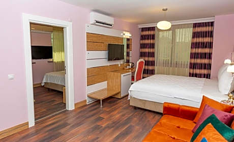 Luxury Quadruple Room