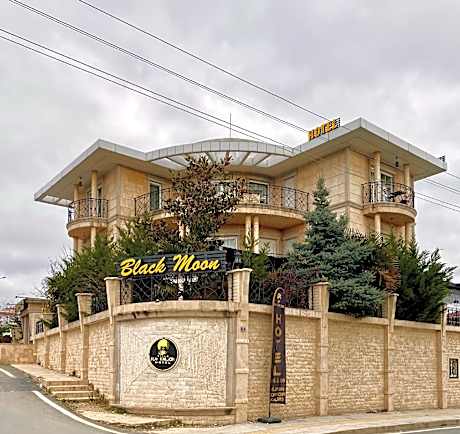 Blackmoon Villa Hotel 