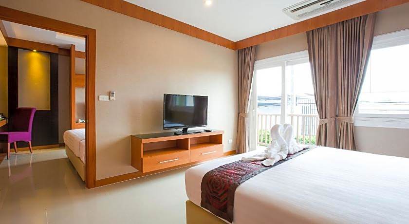 Romantic Khon Kaen Hotel