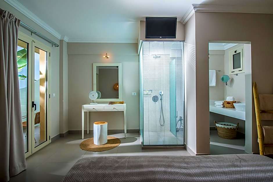 Notos Heights Hotel & Suites