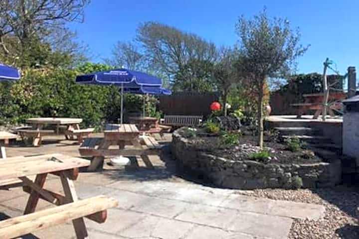 Manorbier Castle Inn Bay Room