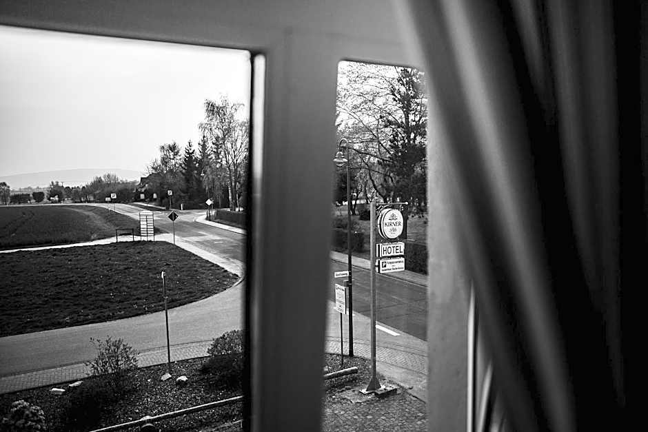 Landhotel Airport-Inn