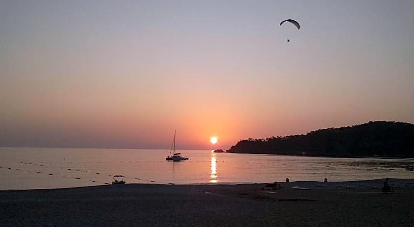 Magic Tulip Beach Hotel