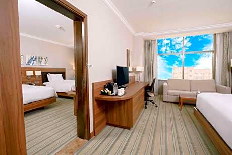 Connecting Family King Room with Two Twin Beds