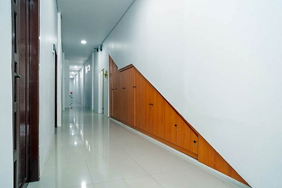 RedDoorz Syariah near Jalan Ahmad Yani Banjarmasin 3