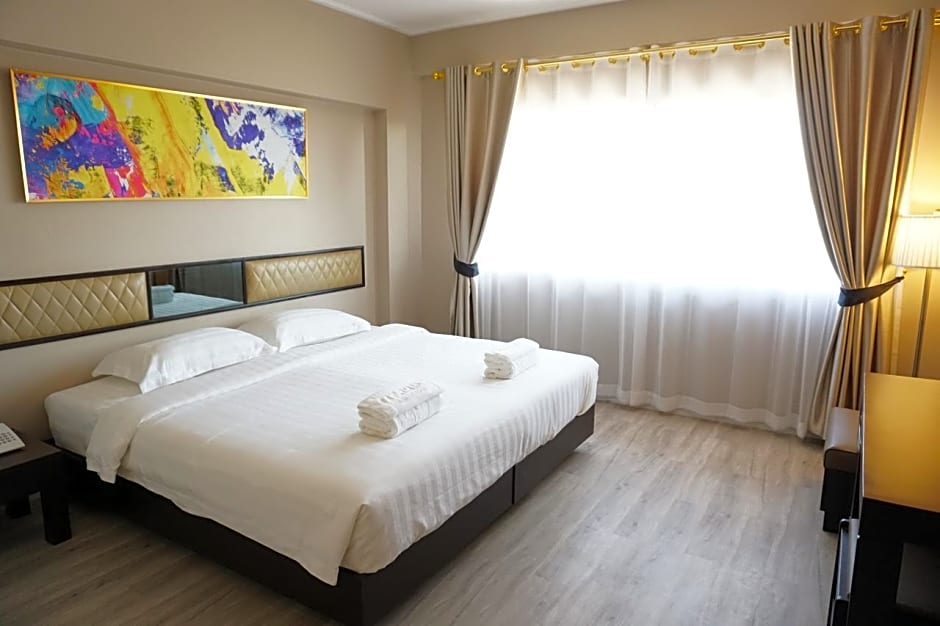 TARIS ART HOTEL PHRAE