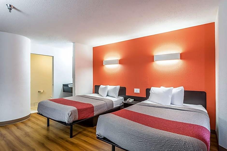 Motel 6-Harvey, IL