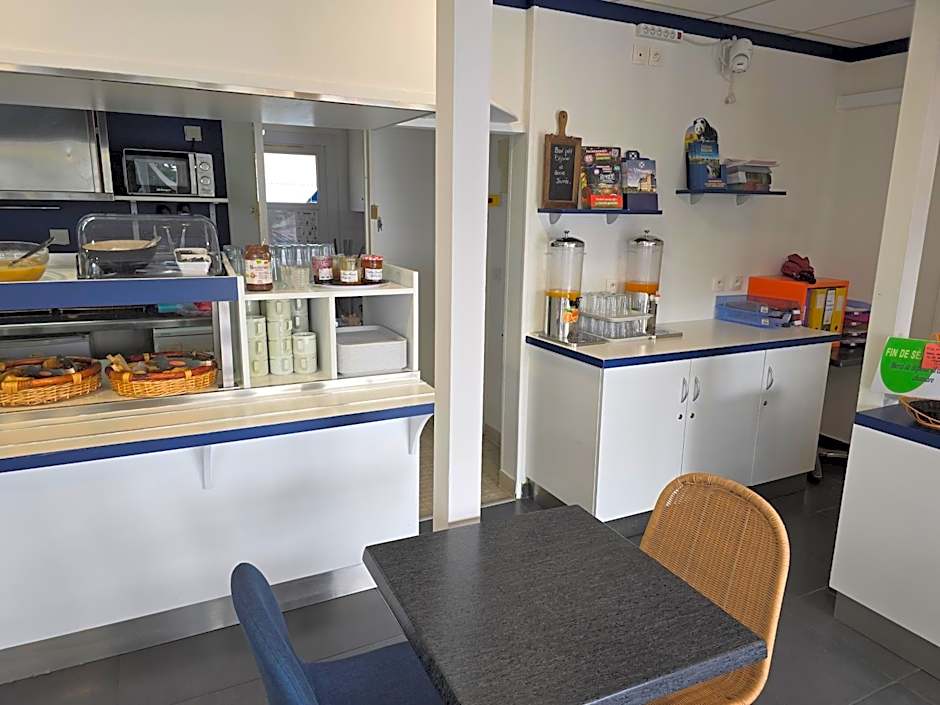 Brit Hotel Essentiel Poitiers Gare du Futuroscope