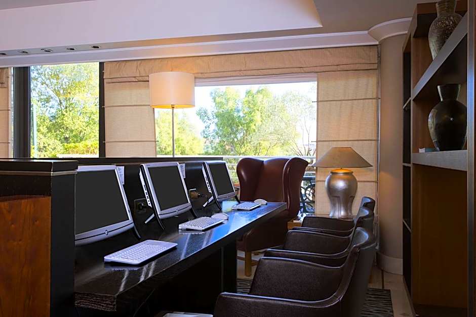 Courtyard by Marriott Rome Central Park
