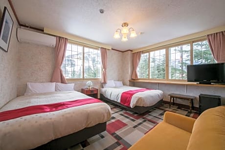 Superior Double or Twin Room with Mountain View