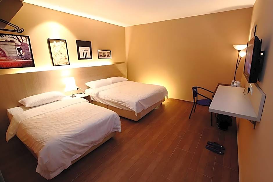 91 Street Boutique Inn