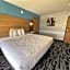Jacksonville Inn & Suites